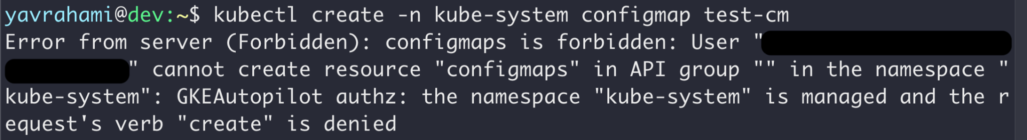 A política do GKE Autopilot vai além da prevenção de fugas de contêineres.  Esta captura de tela mostra como o namespace kube-system é gerenciado.